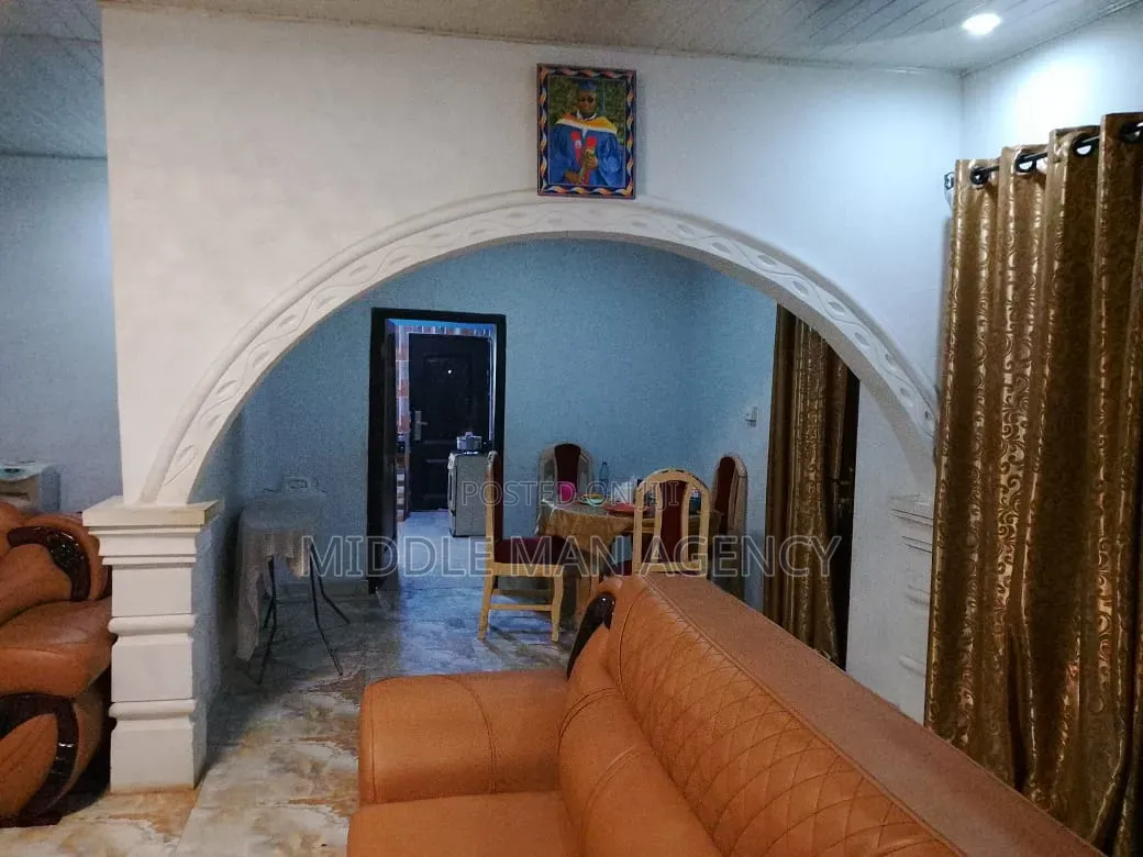 Furnished 4bdrm House in Middle Man Agency, Kumasi Metropolitan