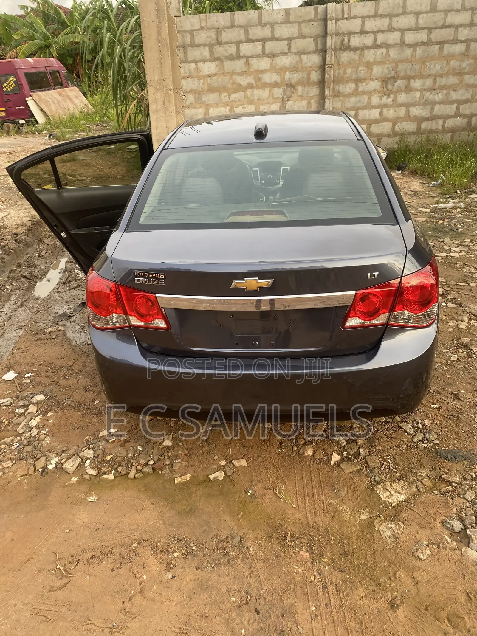 Chevrolet Cruze LS 4dr Sedan (1.5L 4cyl 6A) 2016