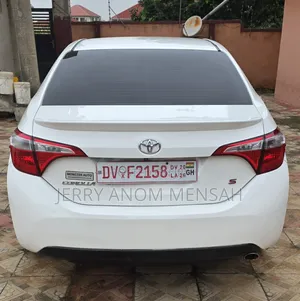 Toyota Corolla 2016 White