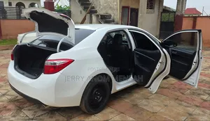 Toyota Corolla 2016 White