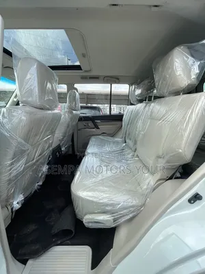 Mitsubishi Pajero 2017 White