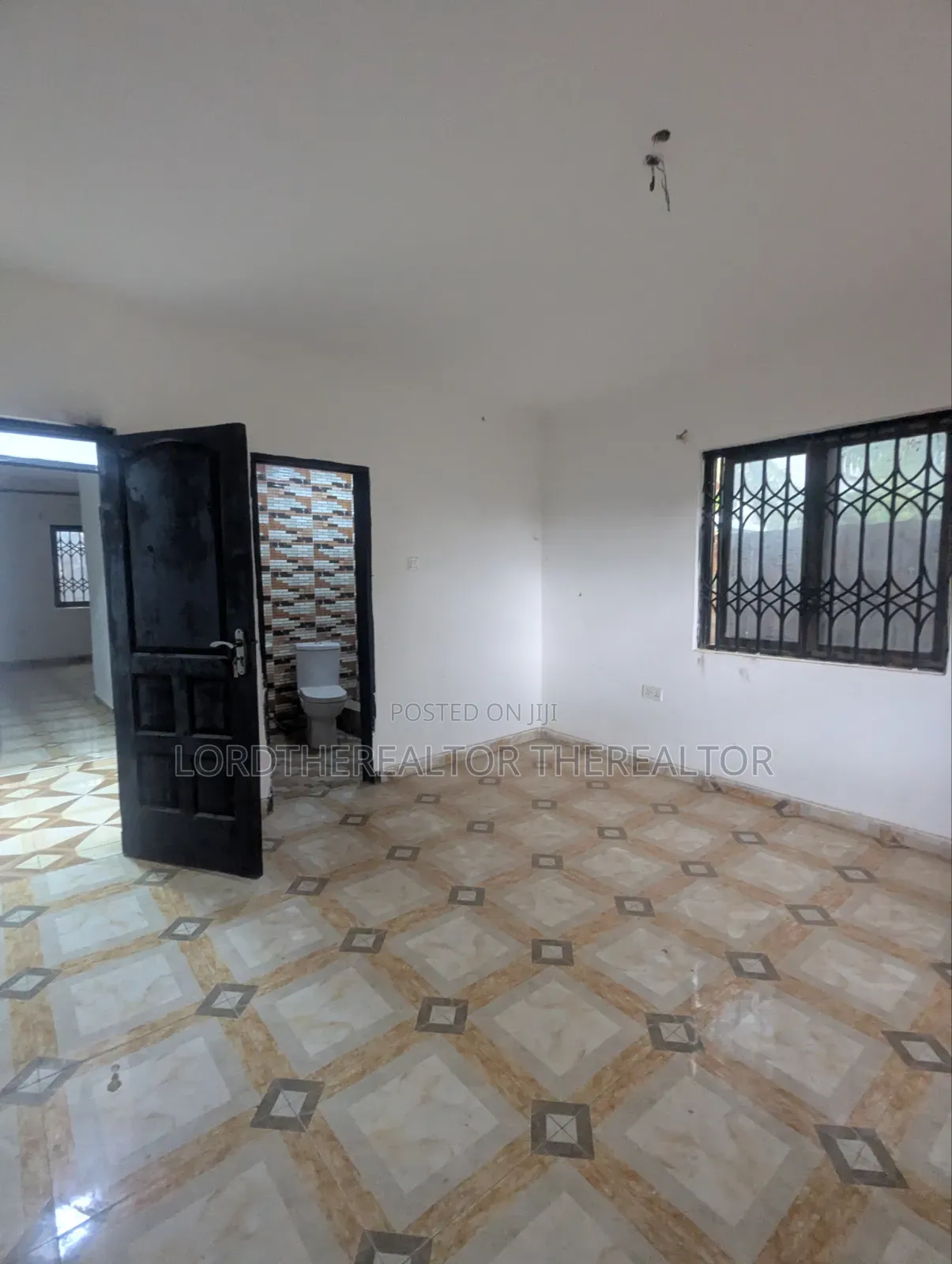 2bdrm Apartment in Pokuase for rent