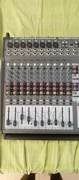 Behringer PMP4000 1600watts Mixer Amplifier