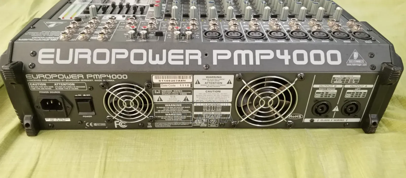Behringer PMP4000 1600watts Mixer Amplifier