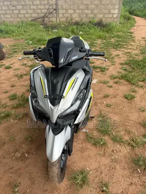 Yamaha Aerox 2026 Black