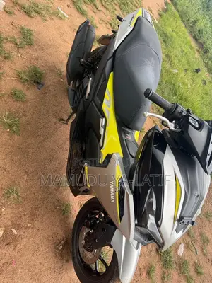 Yamaha Aerox 2026 Black