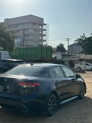 Toyota Corolla SE 2021 Blue