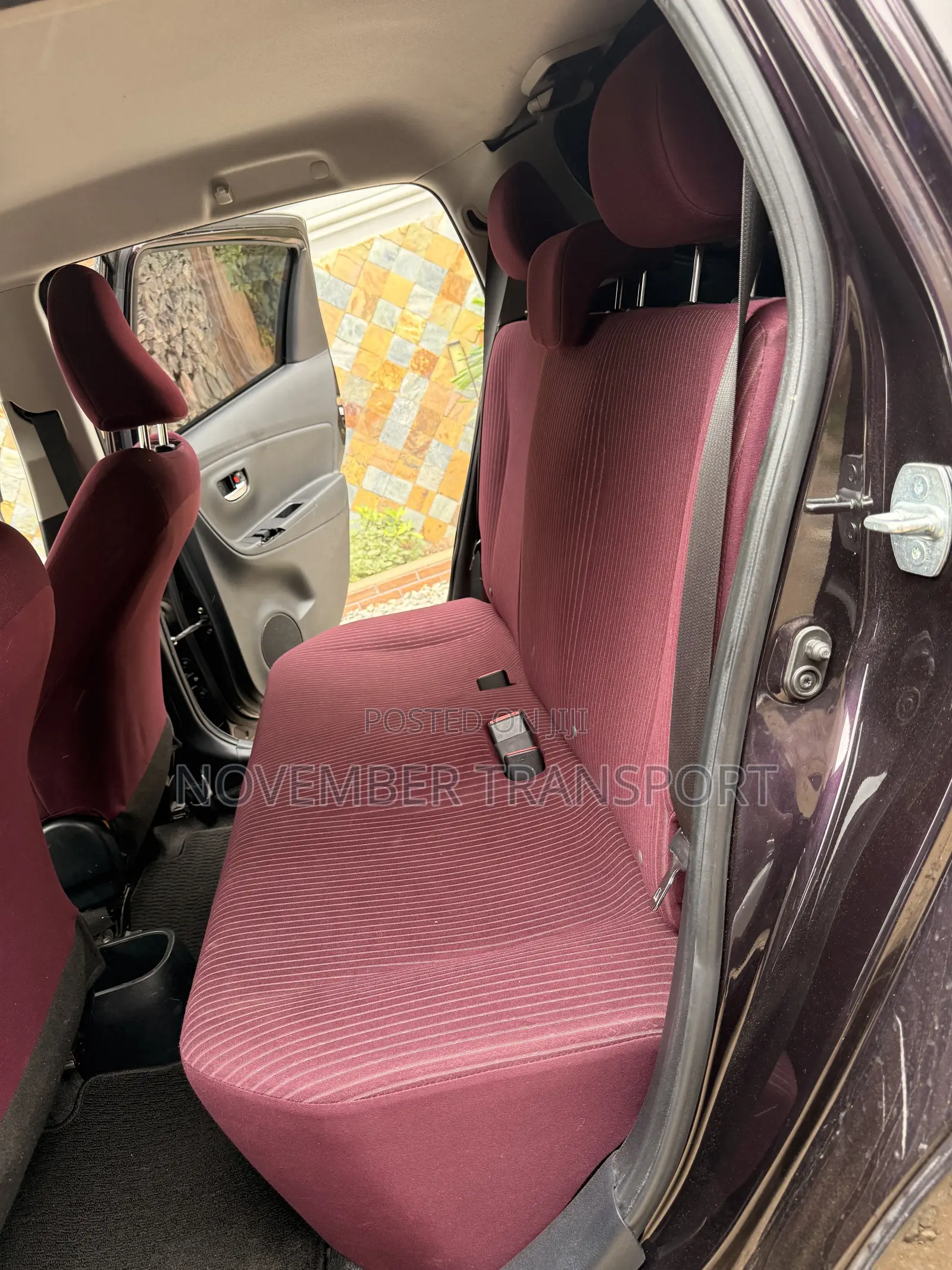 Toyota Vitz 1.3 FWD 5dr 2015 Burgundy