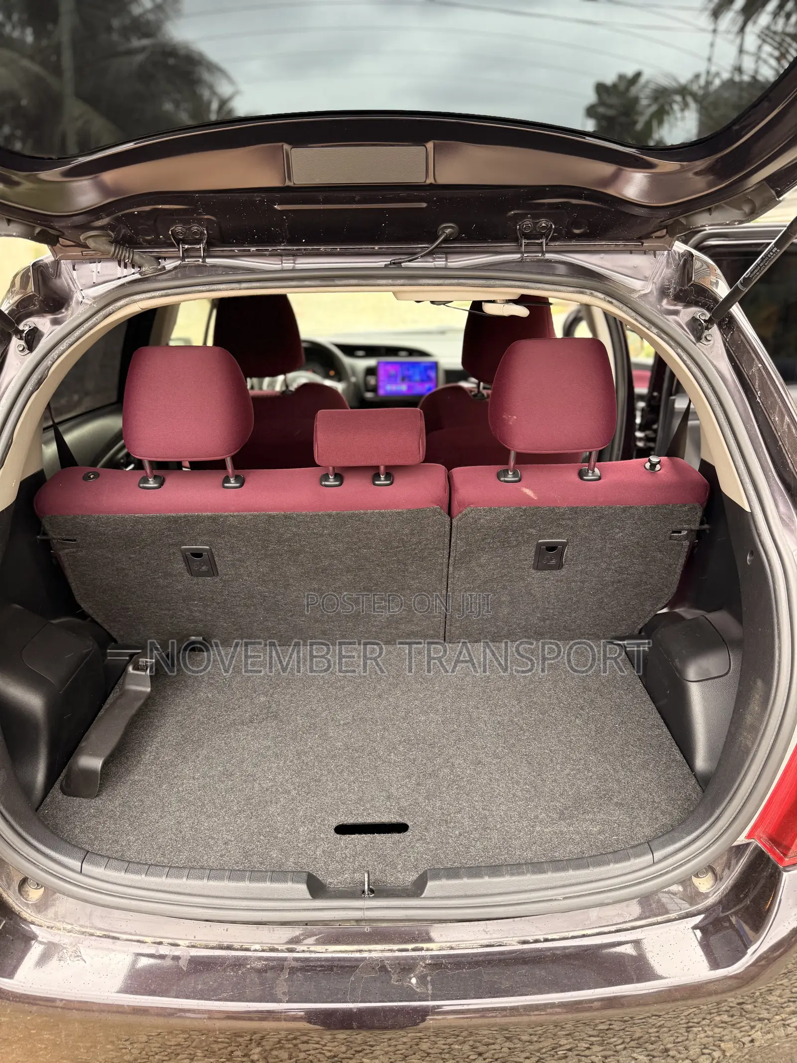 Toyota Vitz 1.3 FWD 5dr 2015 Burgundy
