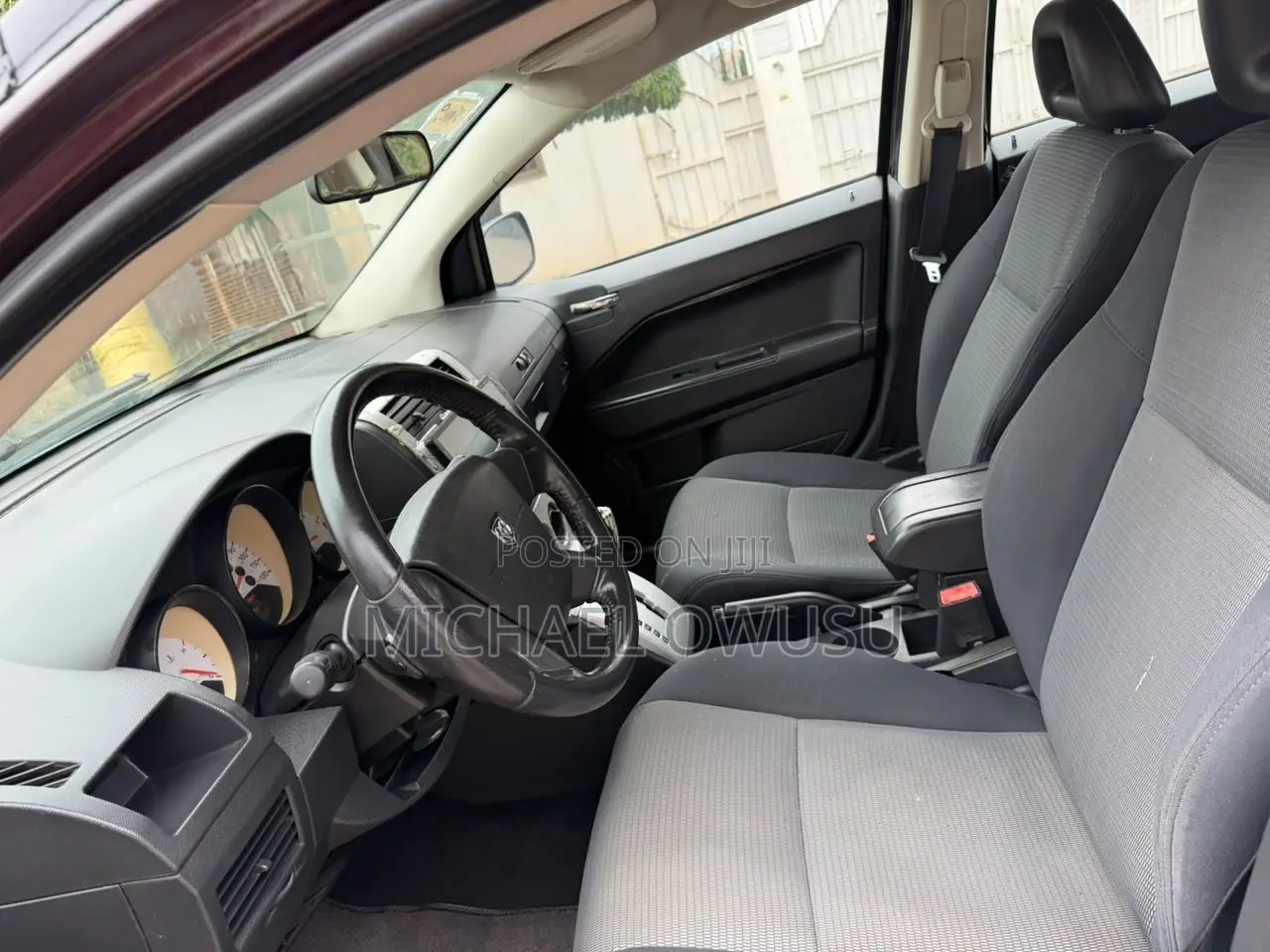 Dodge Caliber 2010 Brown