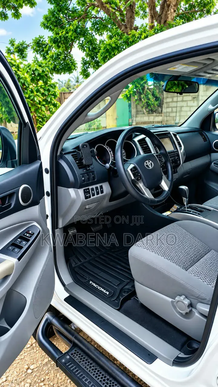 Toyota Tacoma PreRunner V6 4dr Double Cab 5.0 ft. SB (4.0L 6cyl 5A)