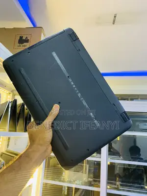 Laptop HP 15-f272wm 8GB AMD A8 HDD 500GB