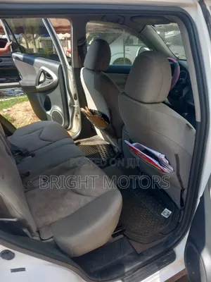 Toyota RAV4 2.5 4x4 2012 White