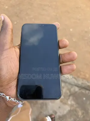 Apple iPhone 11 64 GB Black