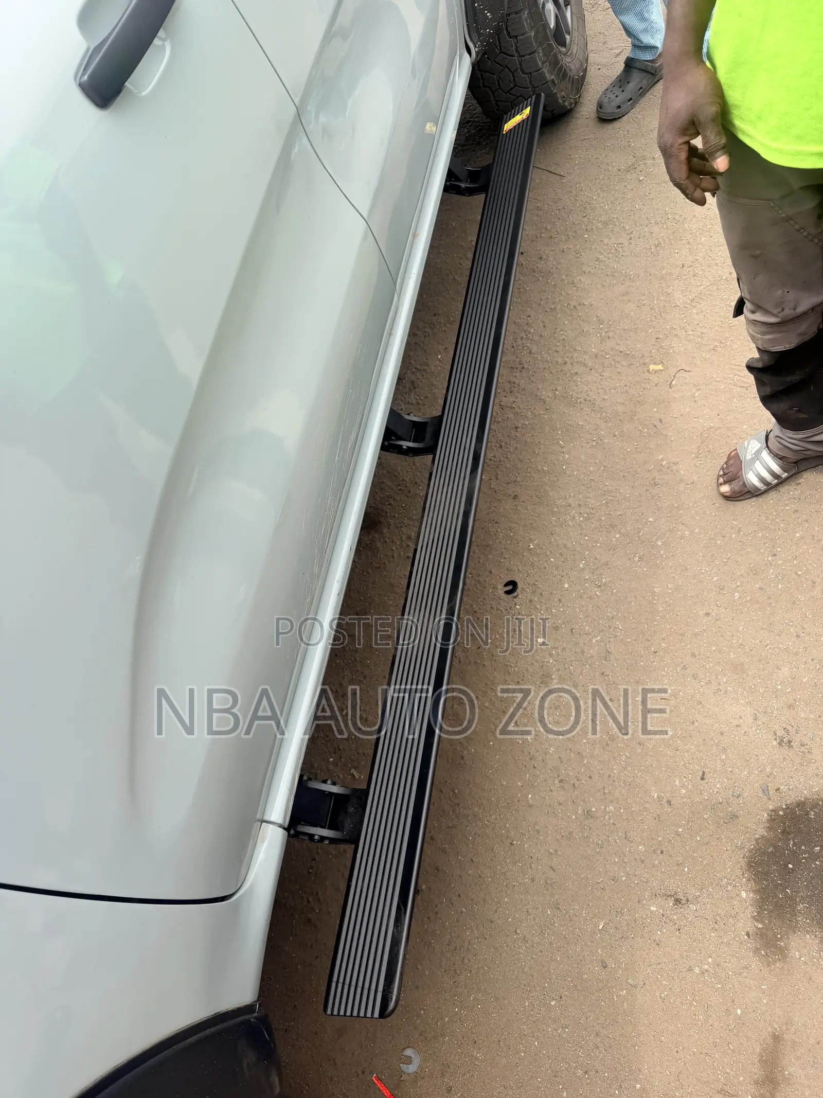 Automatic Foldable Side Step{Ford-F150,ram Hilux}(4x4) 2016-2026