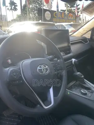 Toyota RAV4 XLE FWD 2020 Black