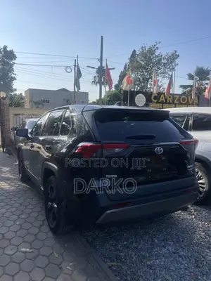 Toyota RAV4 XLE FWD 2020 Black
