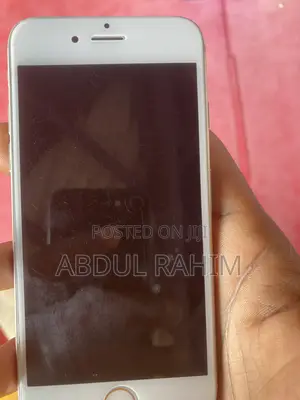 Apple iPhone 6s 64 GB White
