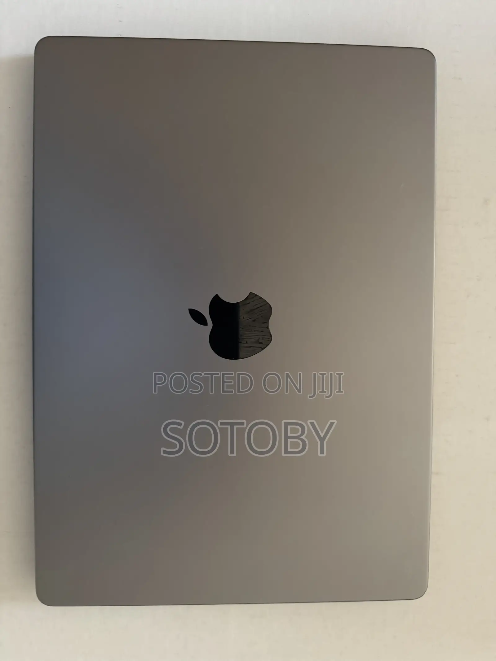 Laptop Apple MacBook Pro 2021 M1 16GB Apple M1 Pro SSD 512GB
