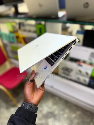 Laptop HP EliteBook 1040 G8 32GB Intel Core i7 SSD 512GB