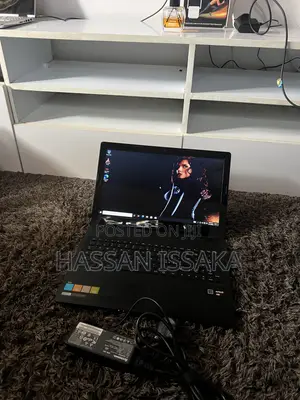 Laptop Lenovo G50-70 8GB AMD A8 HDD 750GB