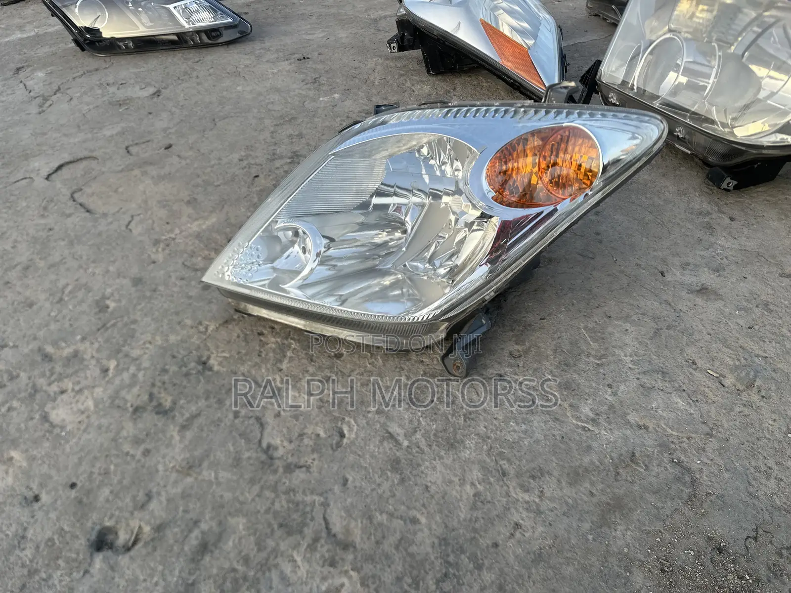 Scion XA 2004-2005 Headlight Pair