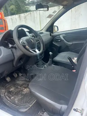 Renault Duster 2018 White