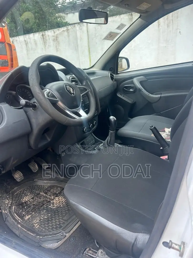 Renault Duster 2018 White