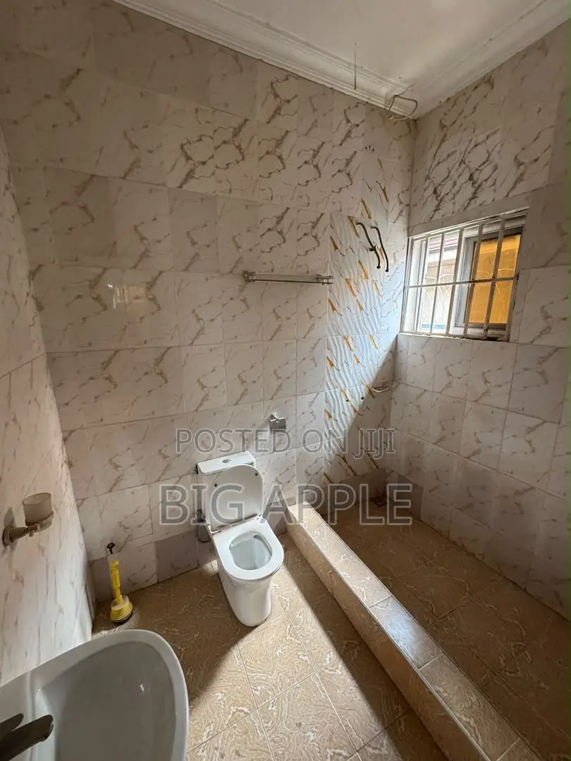 2bdrm House in Achimota Mile 7 for rent