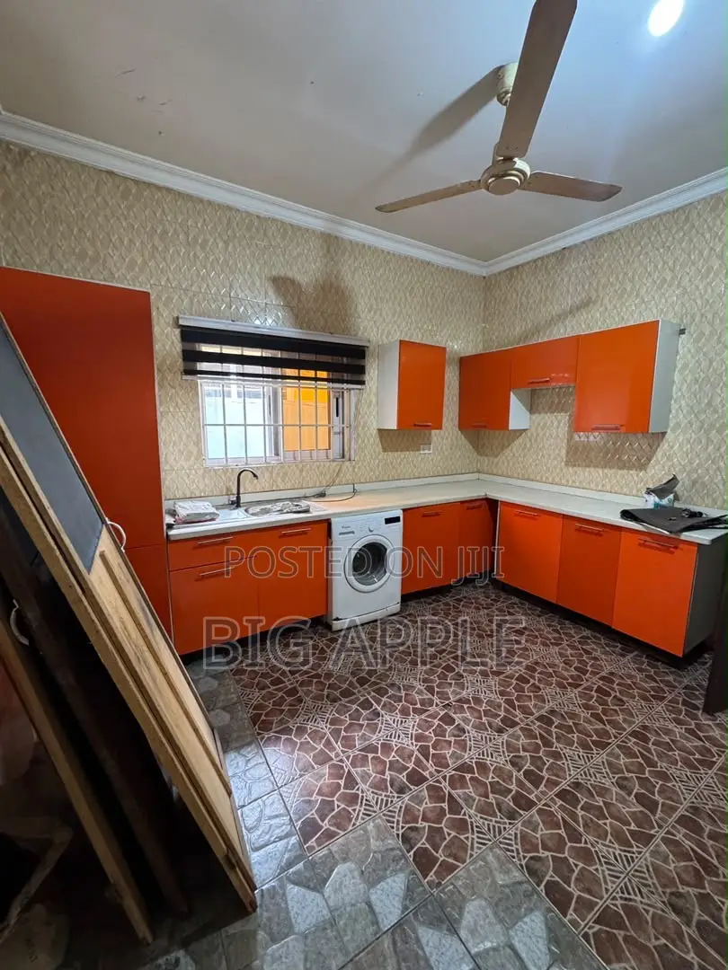 2bdrm House in Achimota Mile 7 for rent