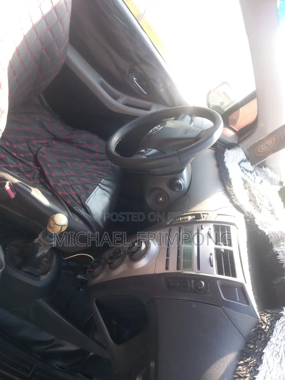 Toyota Yaris 2010 Yellow