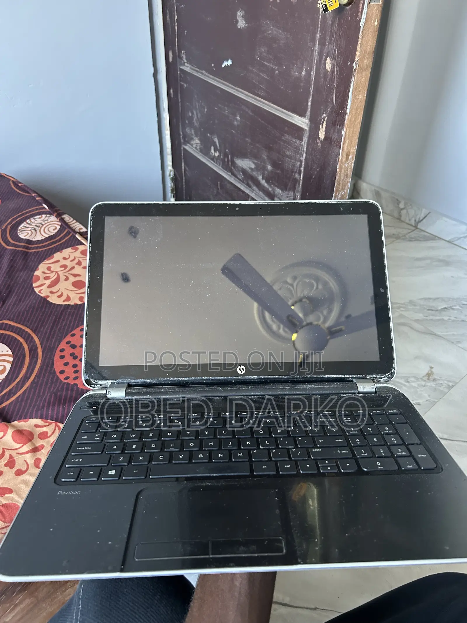 Laptop HP 550 8GB Intel Core i3 SSHD+SSD 1T