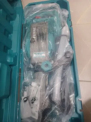 Total 1700w Demolition Breaker