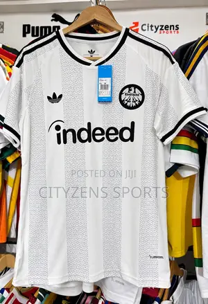 Eintracht Frankfurt Home Kit