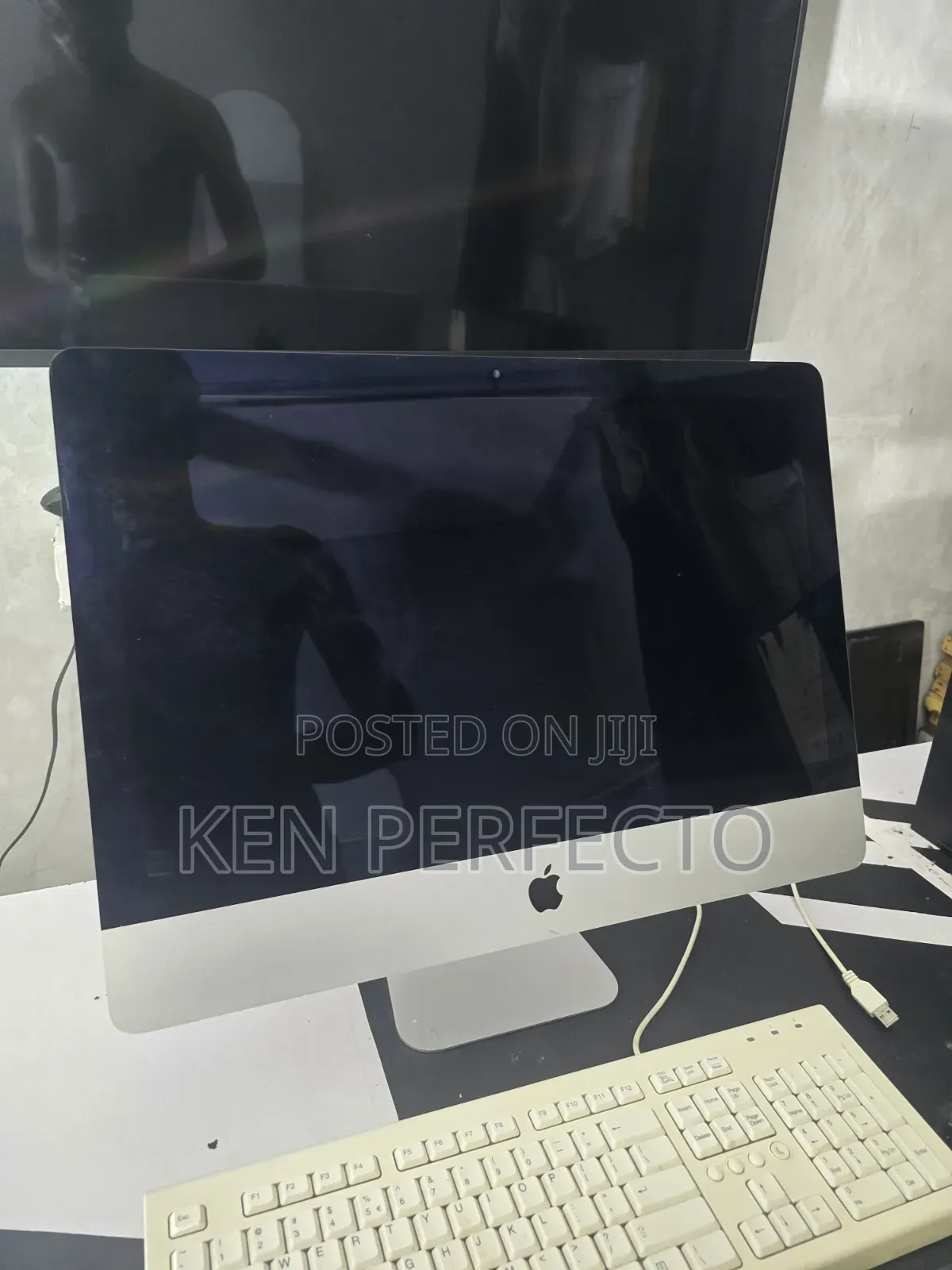 Desktop Computer Apple iMac 8GB Intel Core i5 HDD 1T