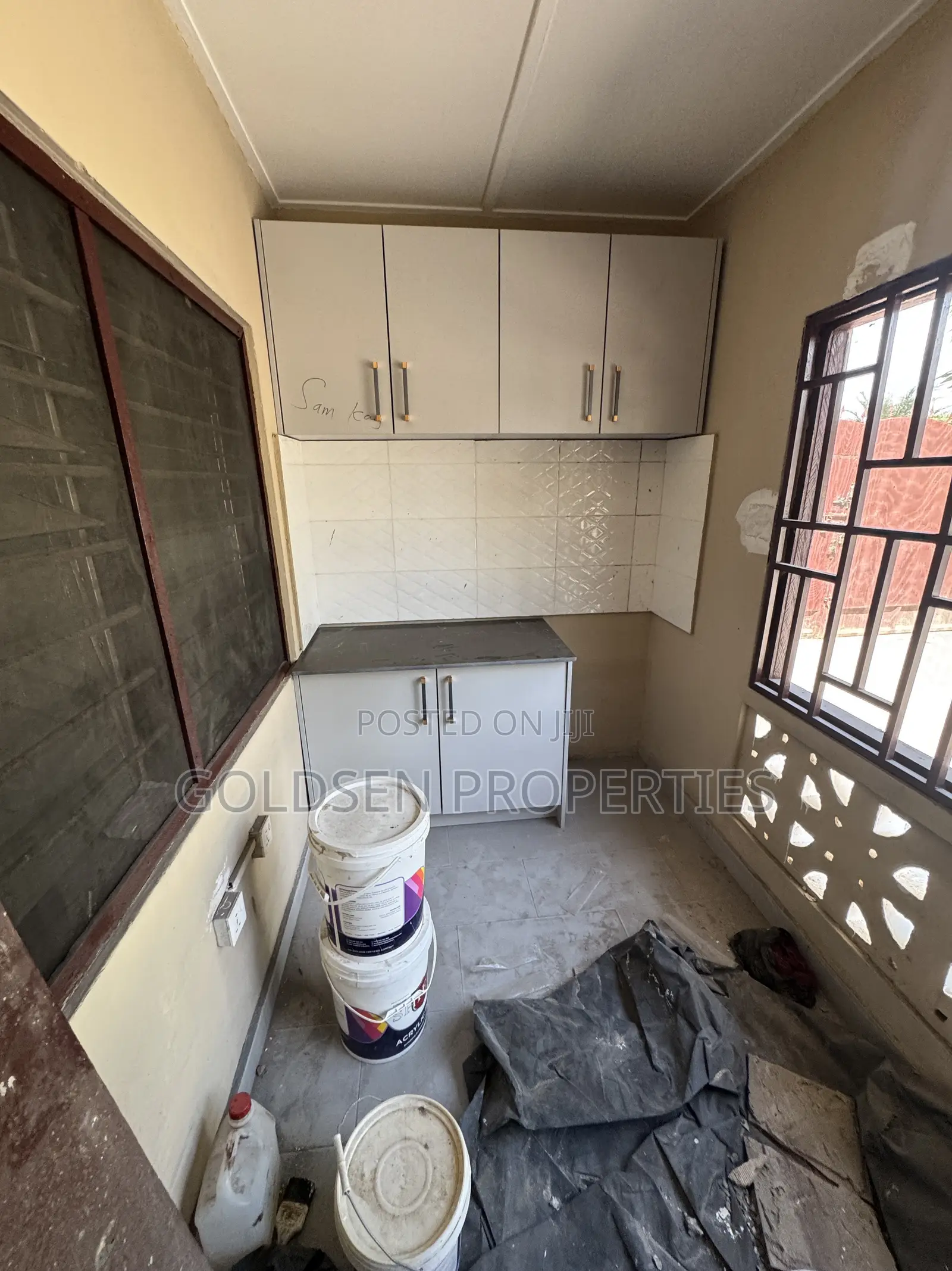 1bdrm Apartment in Mile 7 for rent