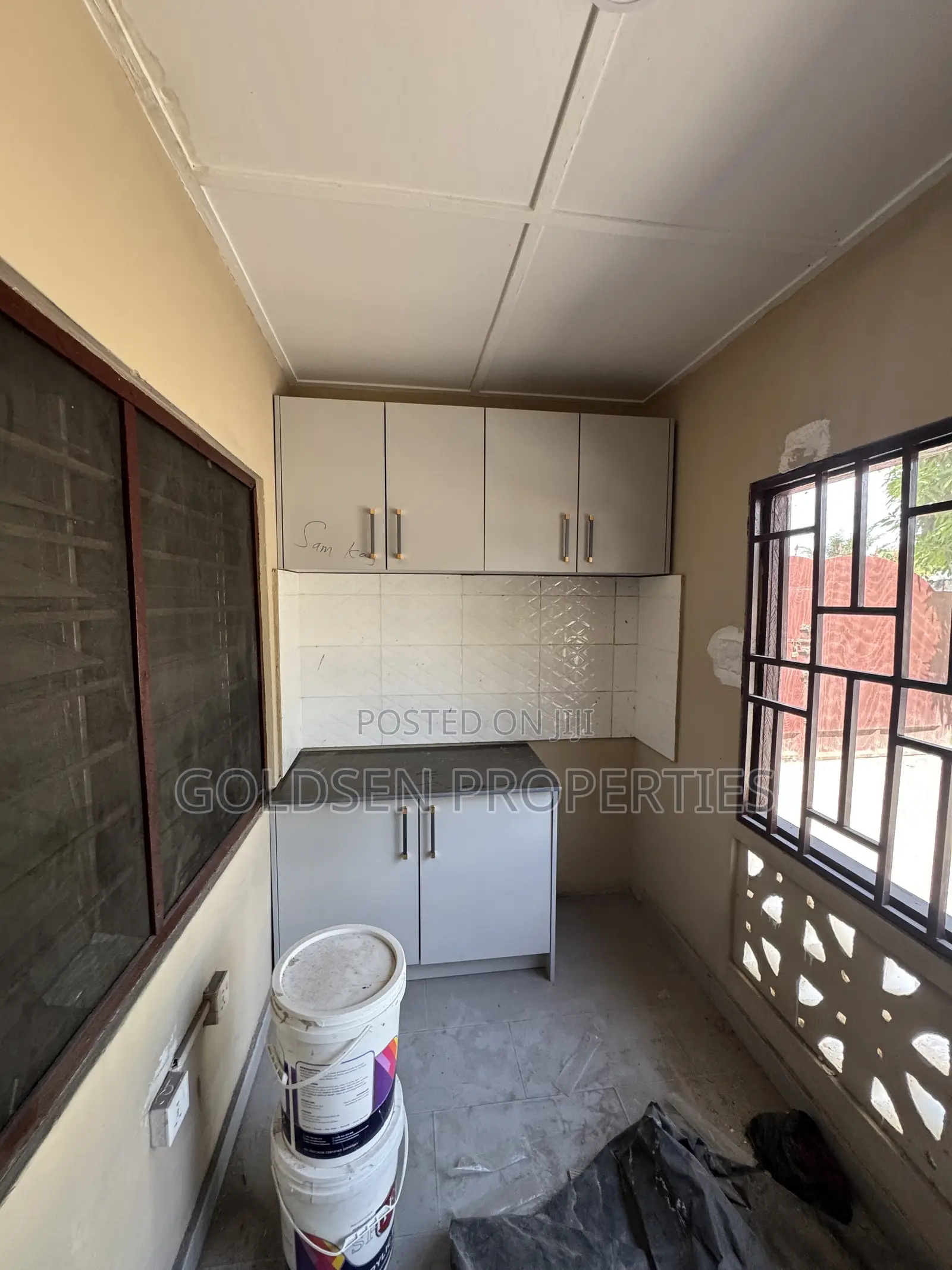 1bdrm Apartment in Mile 7 for rent