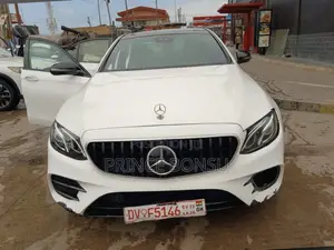 Mercedes-Benz E300 2018 White