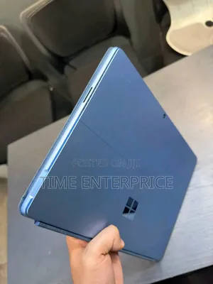 New Laptop Microsoft Surface Pro 8 16GB Intel Core i7 SSD 512GB