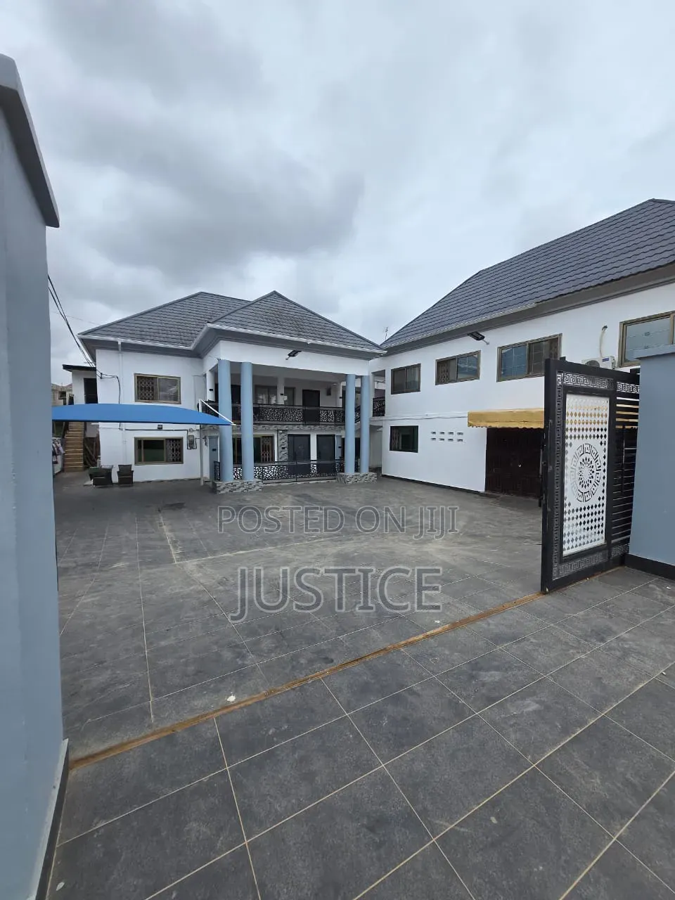 9bdrm House in Dansoman, Keep Fit for sale