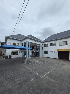 9bdrm House in Dansoman, Keep Fit for sale