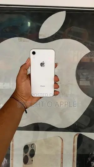 New Apple iPhone XR 64 GB White