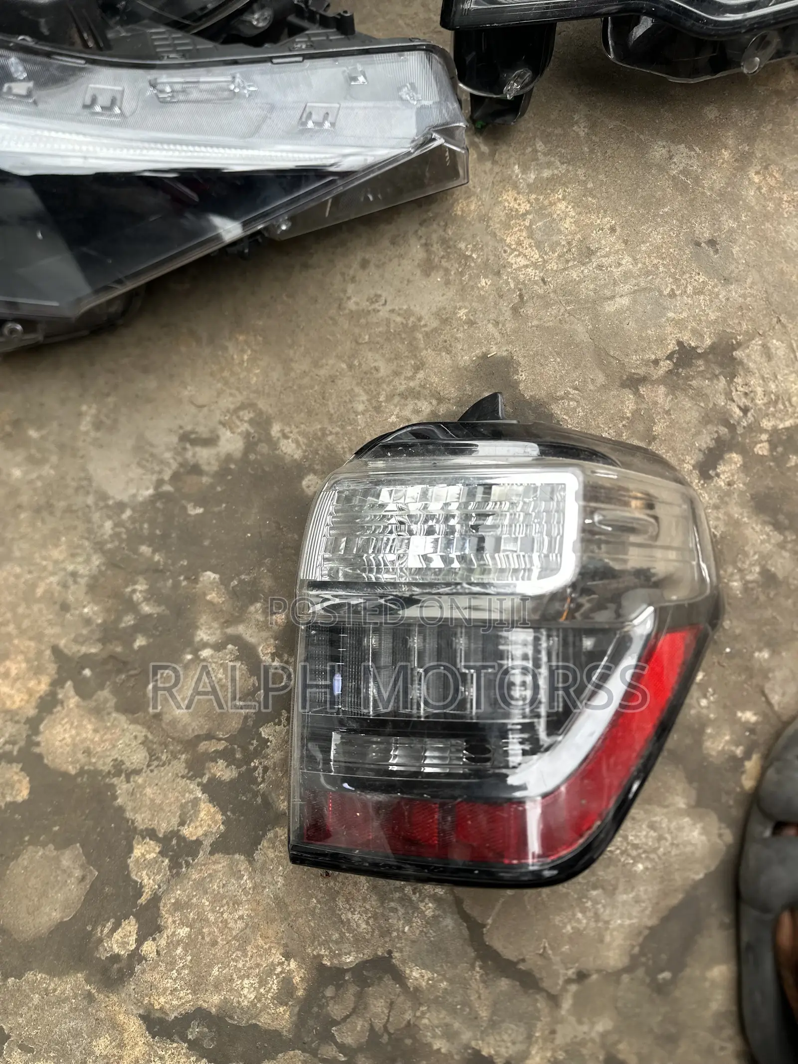 Toyota 4Runner 2016-2020 Taillight Pair
