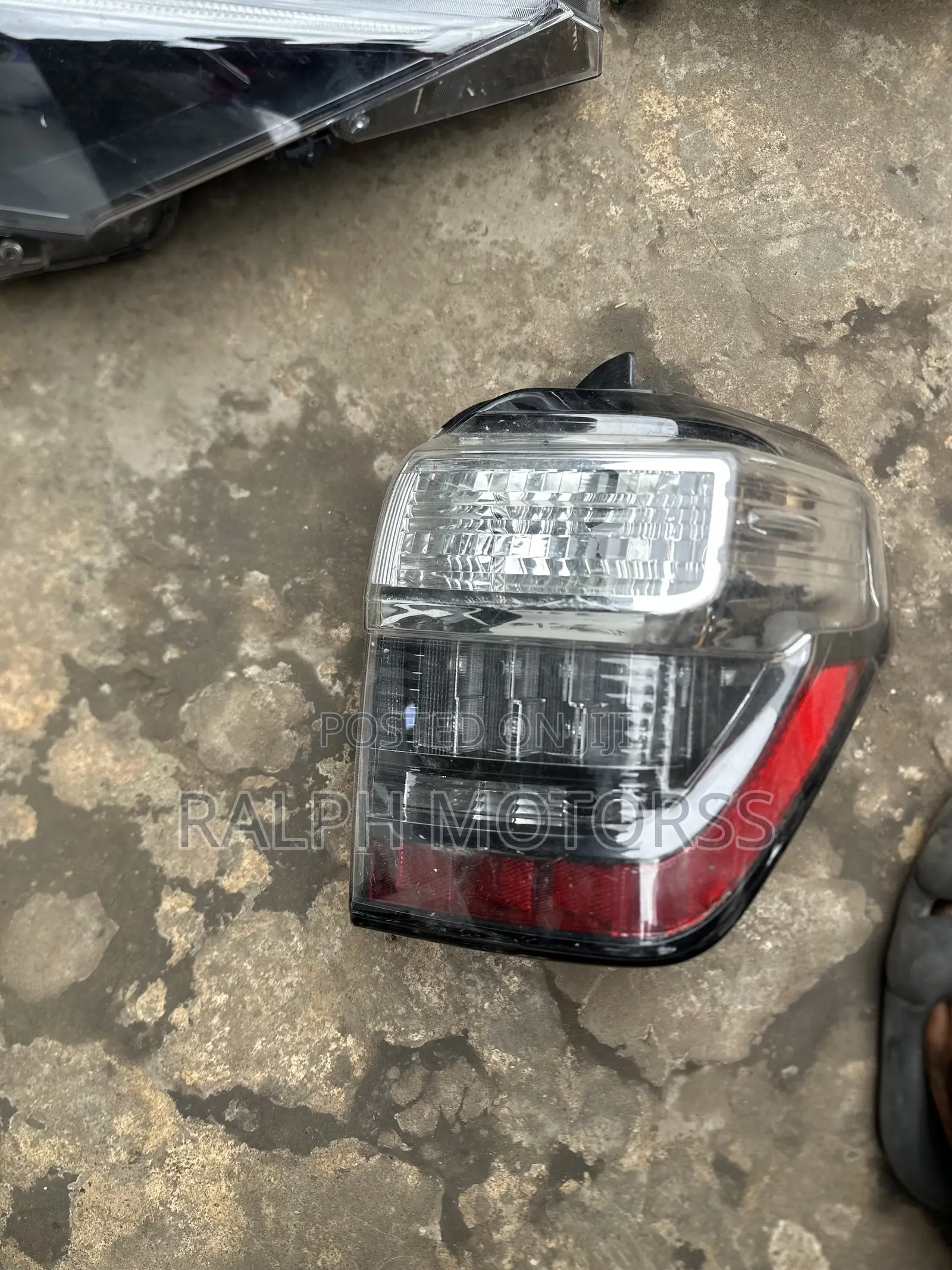 Toyota 4Runner 2016-2020 Taillight Pair