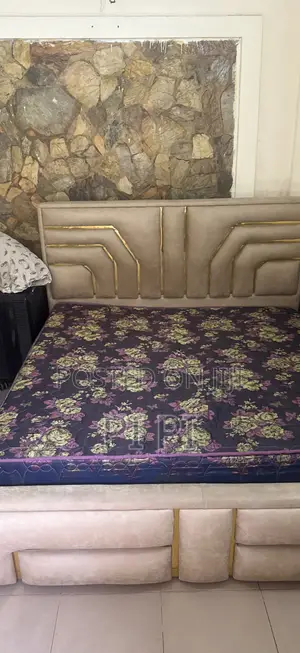 Bed Frame and Foam