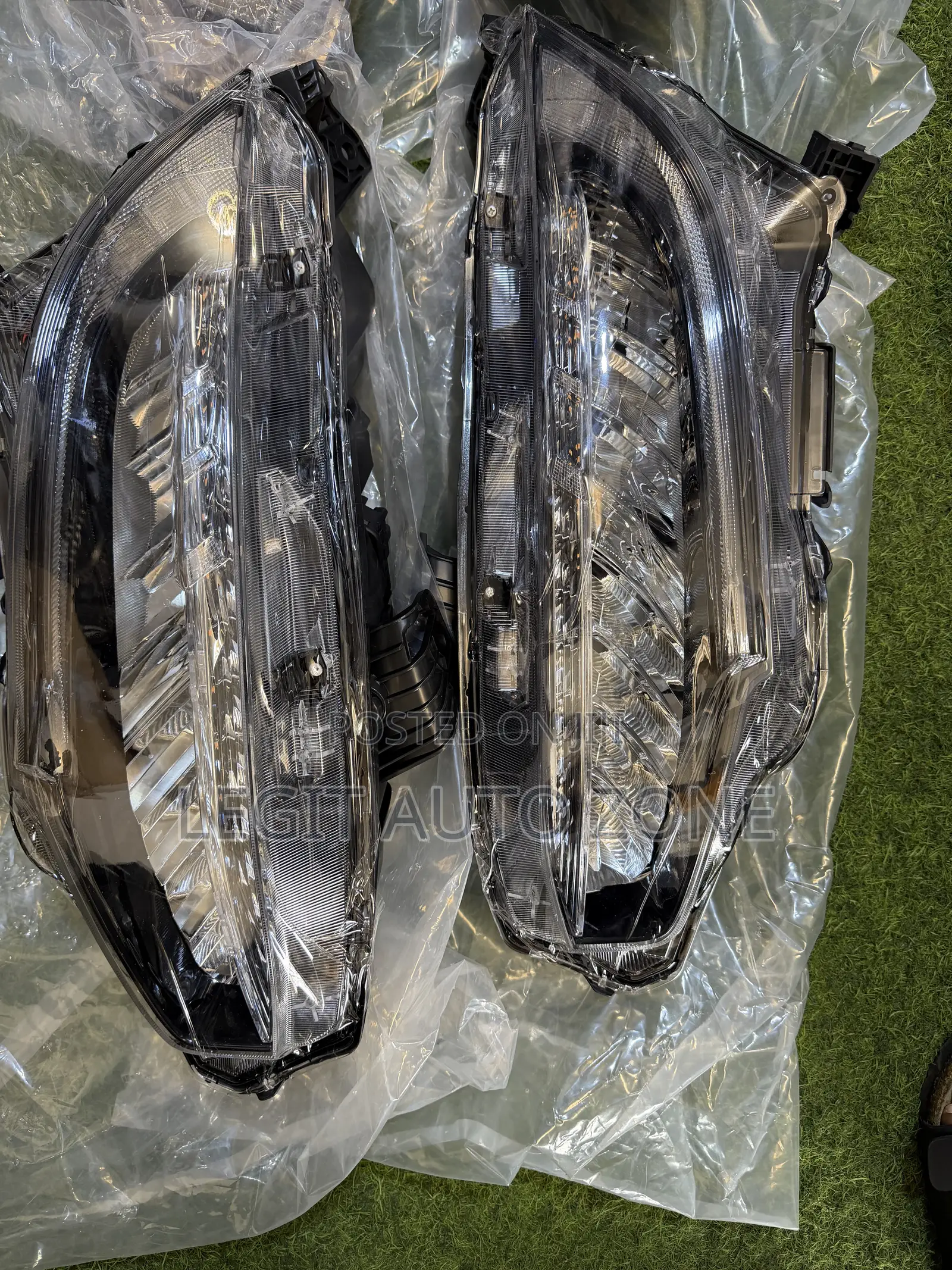 Honda Civic 2019,2020,2018,2017,2016,Headlight LED Available