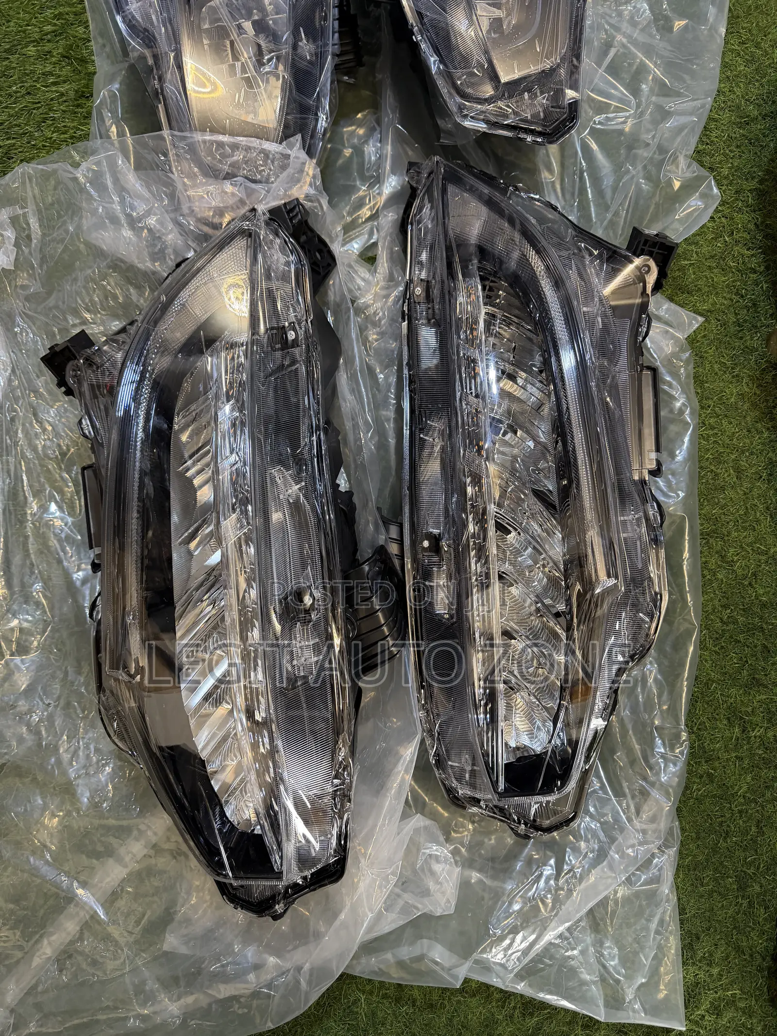Honda Civic 2019,2020,2018,2017,2016,Headlight LED Available