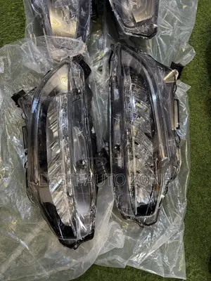 Honda Civic 2019,2020,2018,2017,2016,Headlight LED Available