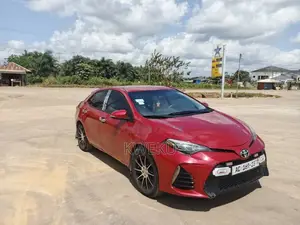 Toyota Corolla 2017 Red