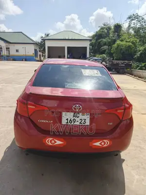 Toyota Corolla 2017 Red